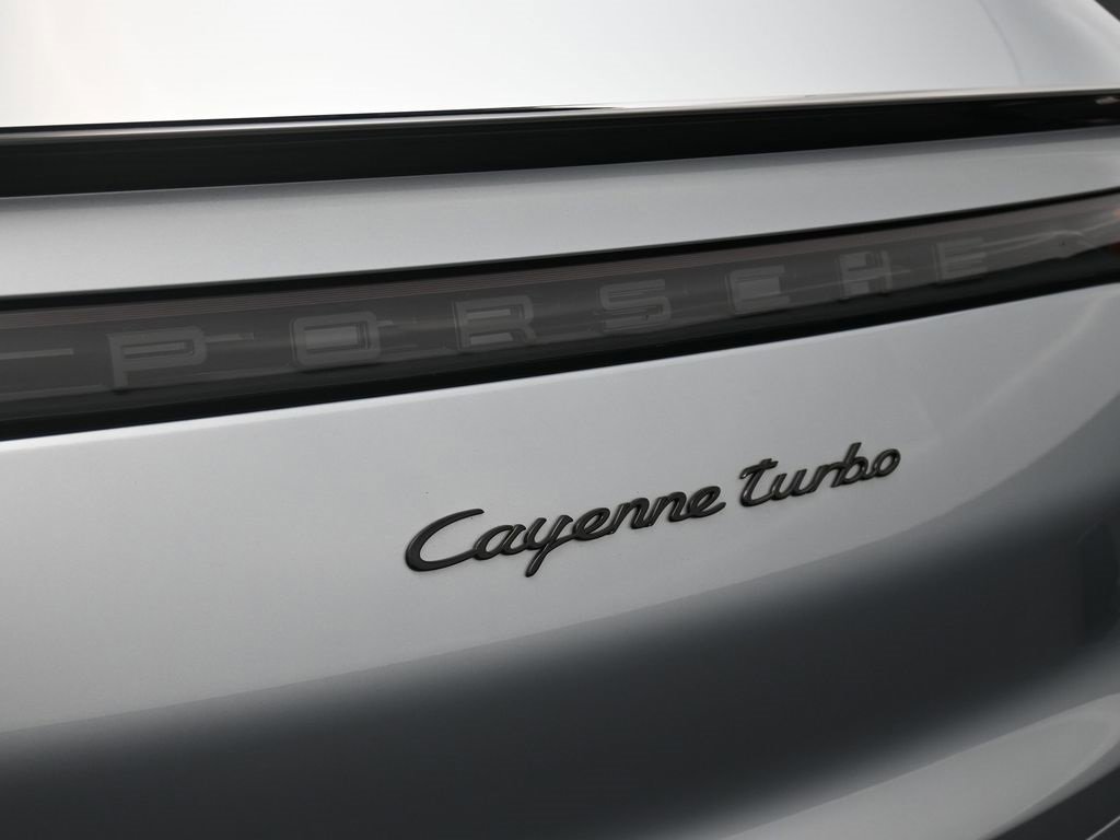 Certified 2022 Porsche Cayenne Turbo image 14