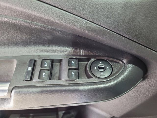 Used 2018 Ford Escape SE image 42