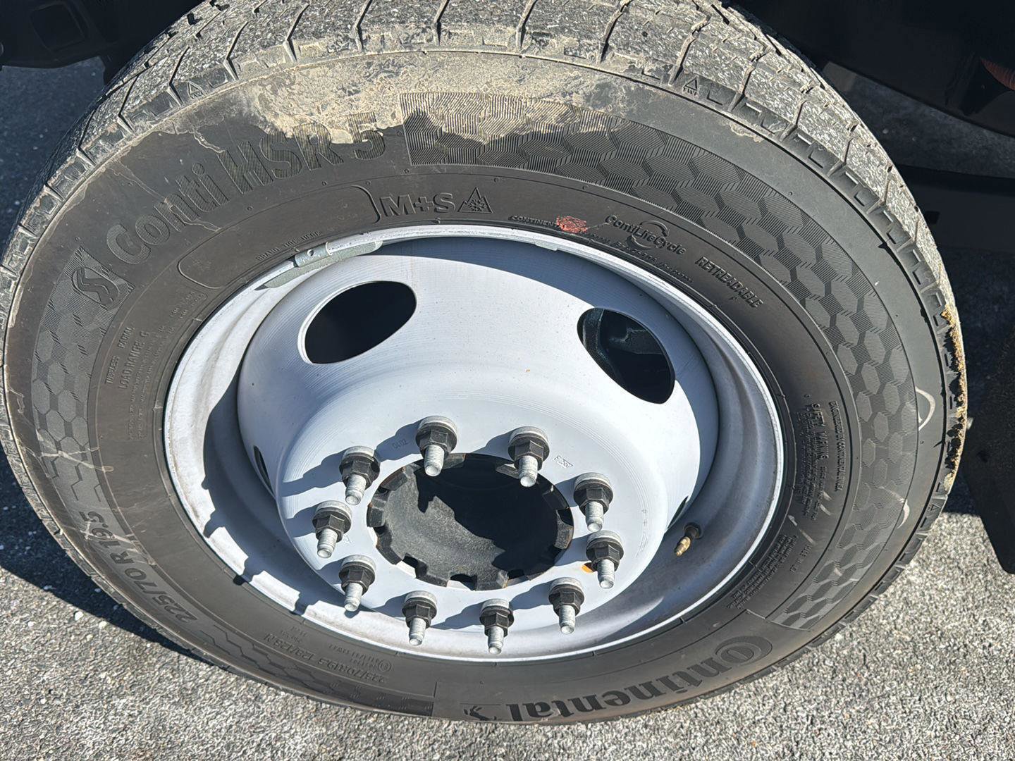 New 2025 Ford F550 2WD Regular Cab Super Duty image 12