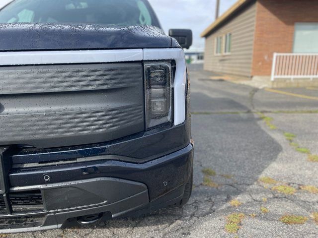New 2025 Ford F150 Lightning Flash image 7