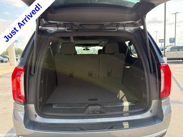 Used 2022 GMC Yukon XL Denali AWD/4WD image 15