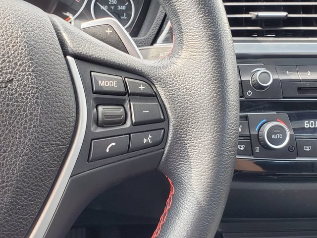 Used 2018 BMW 330i xDrive Sedan w/ Convenience Package AWD/4WD image 17