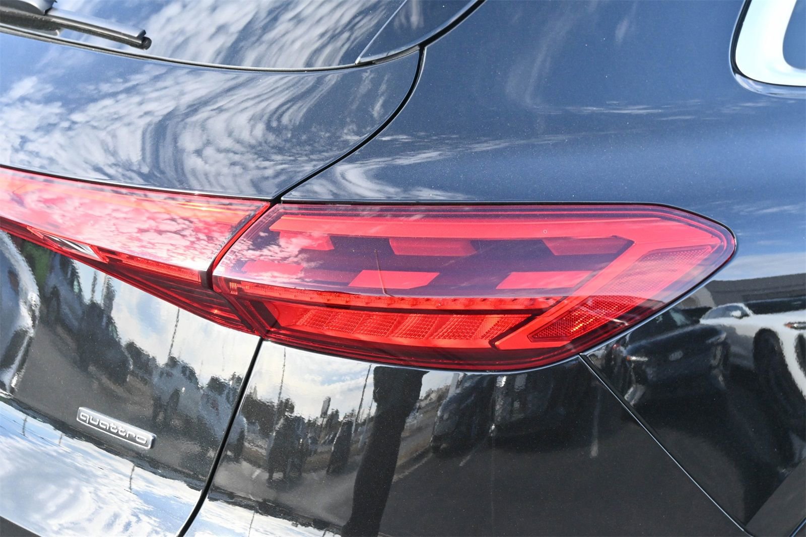 Certified 2025 Audi Q5 Premium w/ Convenience Package image 19