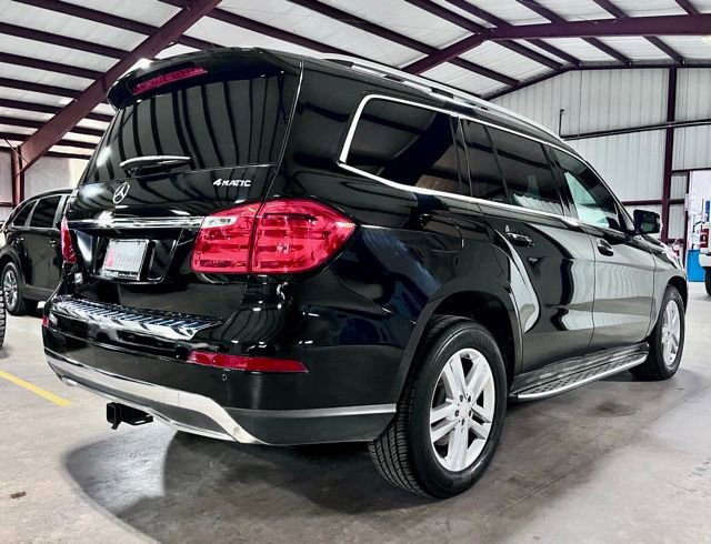 Used 2014 Mercedes-Benz GL 450 4MATIC image 3