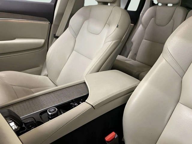 Used 2023 Volvo XC90 T8 Plus w/ Protection Package Premier image 46