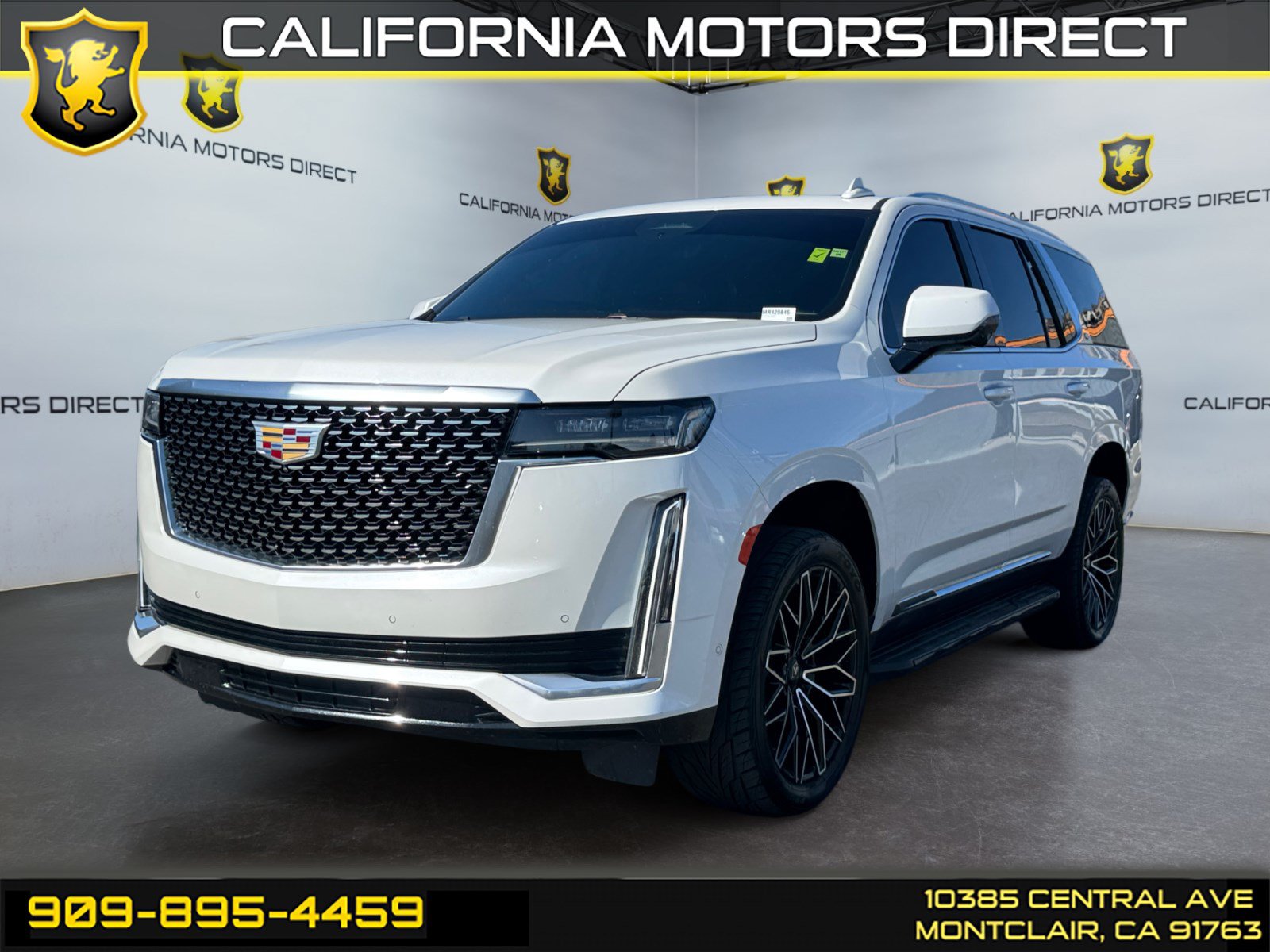 Used 2021 Cadillac Escalade Premium Luxury AWD/4WD image 1