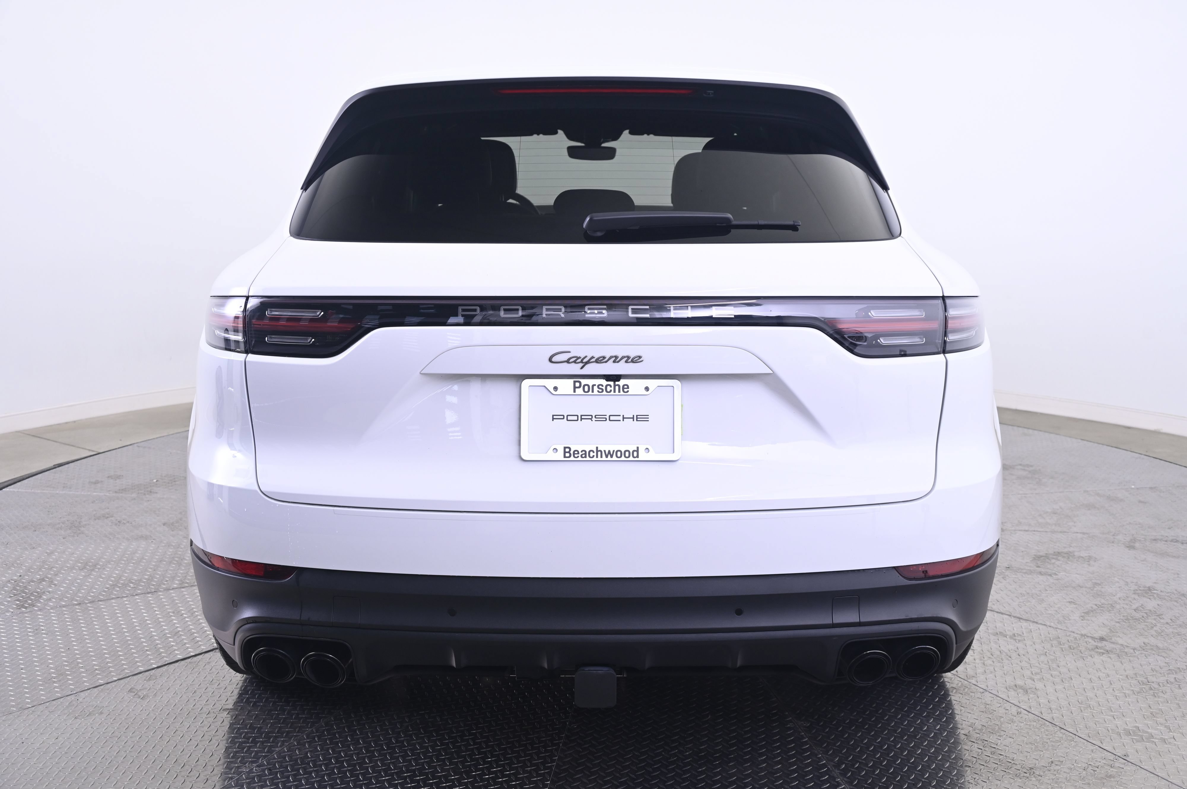 Certified 2023 Porsche Cayenne AWD/4WD image 6