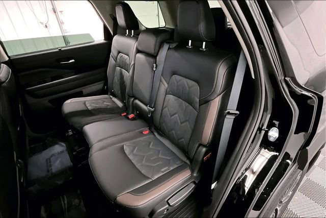 New 2026 Nissan Pathfinder Platinum image 11