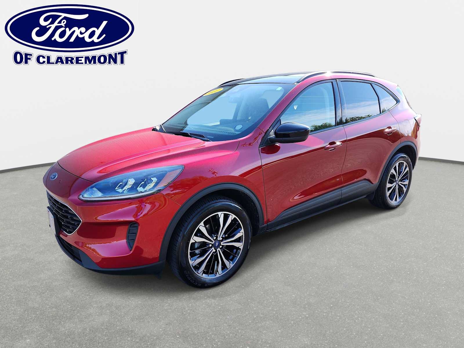 Used 2022 Ford Escape SE w/ SE Sport Appearance Package