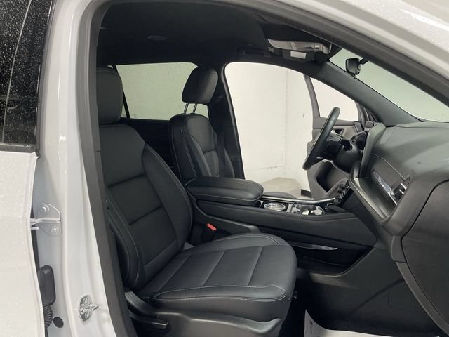 Used 2026 Chevrolet Traverse LT AWD/4WD image 19