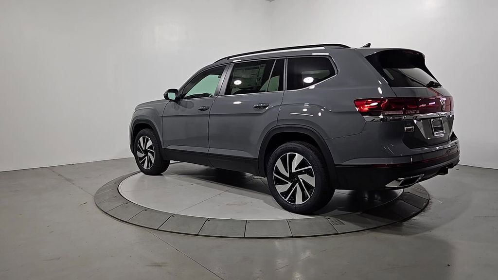 New 2026 Volkswagen Atlas SE image 3