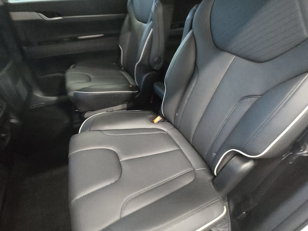 Used 2024 Hyundai Palisade SEL AWD/4WD image 15