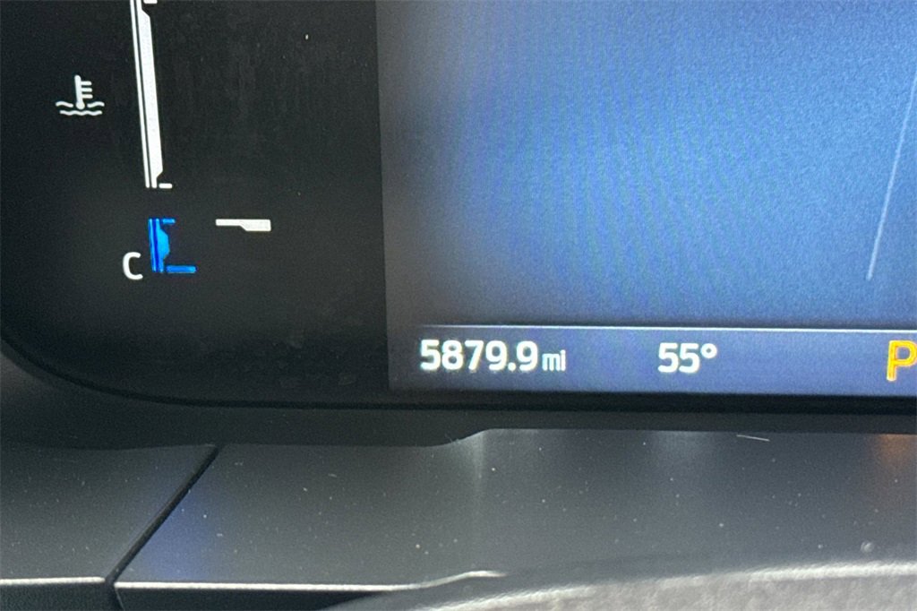 Used 2025 Ford Maverick Lobo image 23