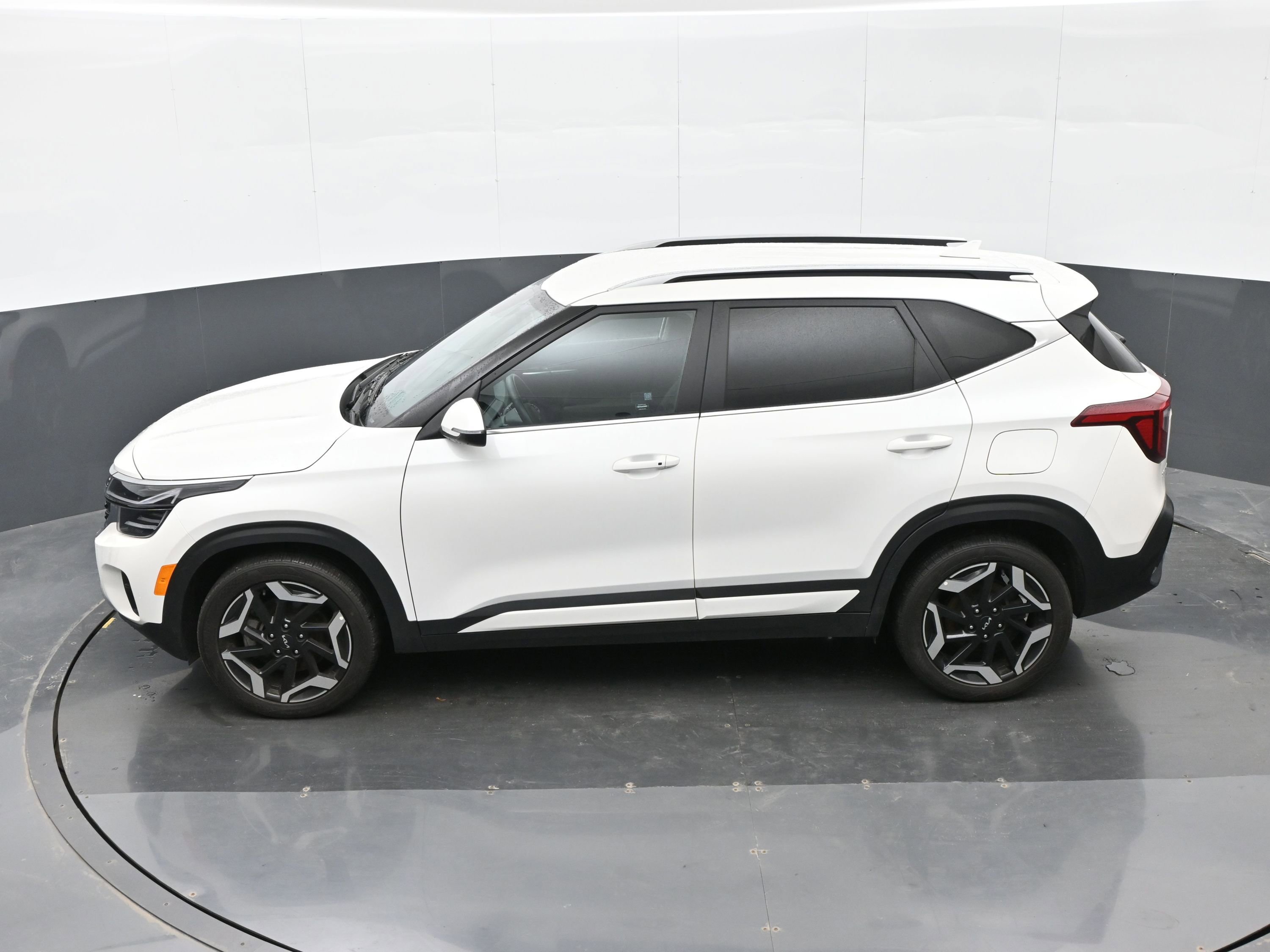 Used 2024 Kia Seltos SX image 36