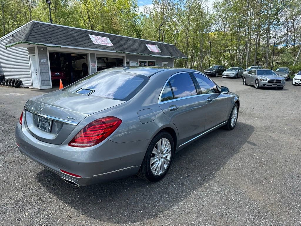 Used 2015 Mercedes-Benz S 550 4MATIC Sedan image 4