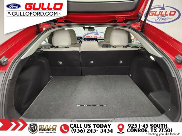 Used 2024 Toyota Prius XLE FWD image 10