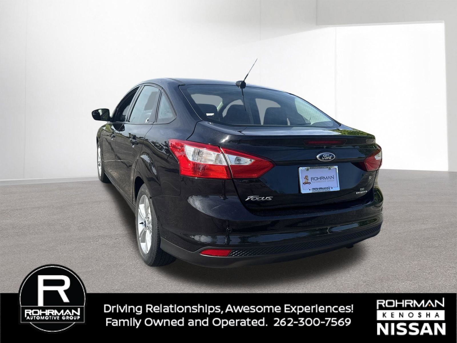 Used 2014 Ford Focus SE w/ SE Winter Package FWD image 6