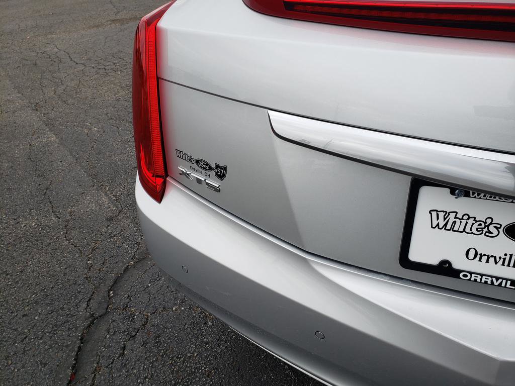 Used 2013 Cadillac XTS Premium image 11