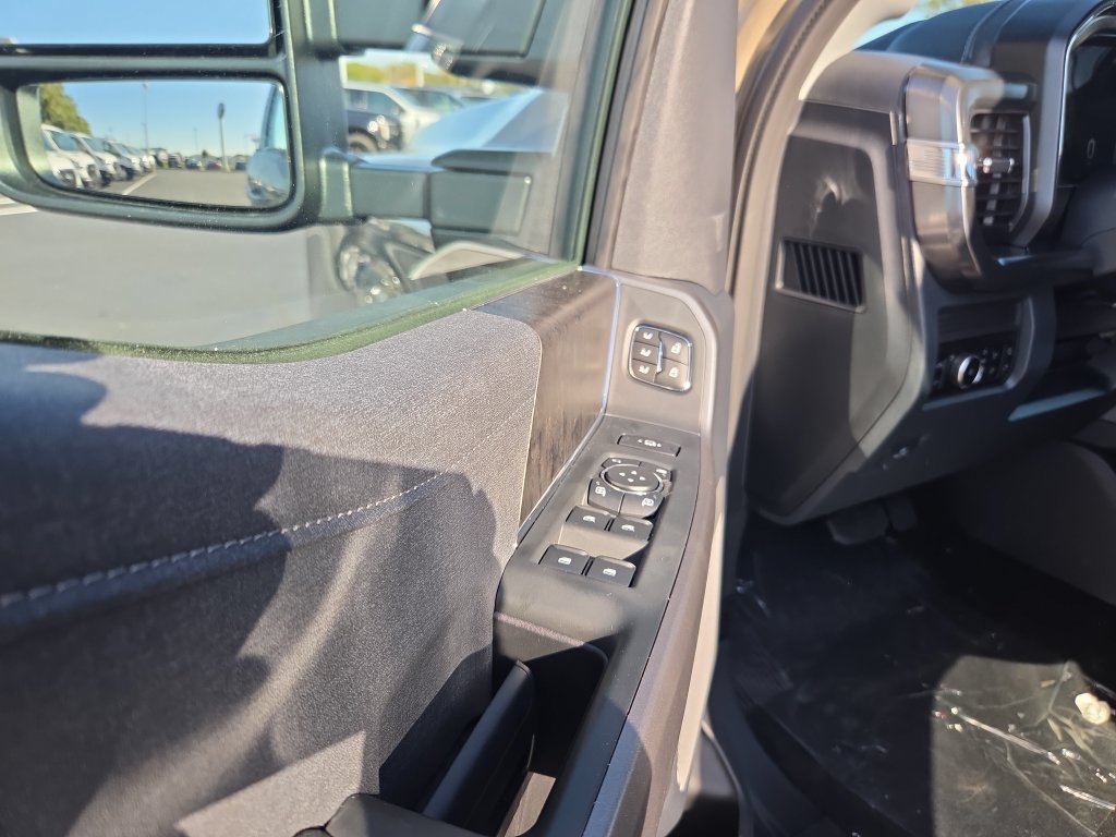 New 2027 Ford F250 Lariat w/ Tremor Off-Road Package AWD/4WD image 24