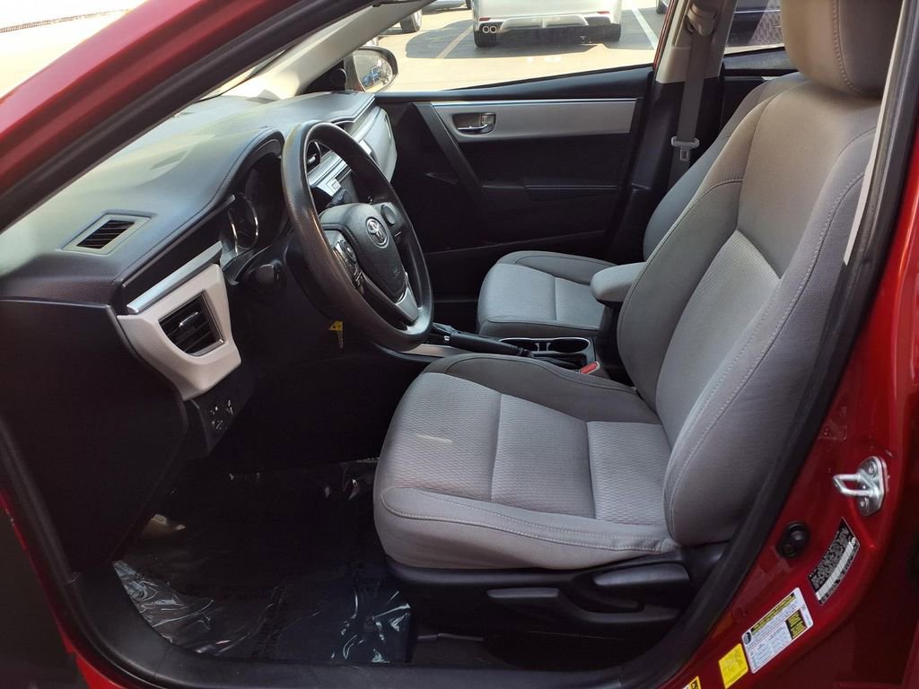 Used 2014 Toyota Corolla LE image 15
