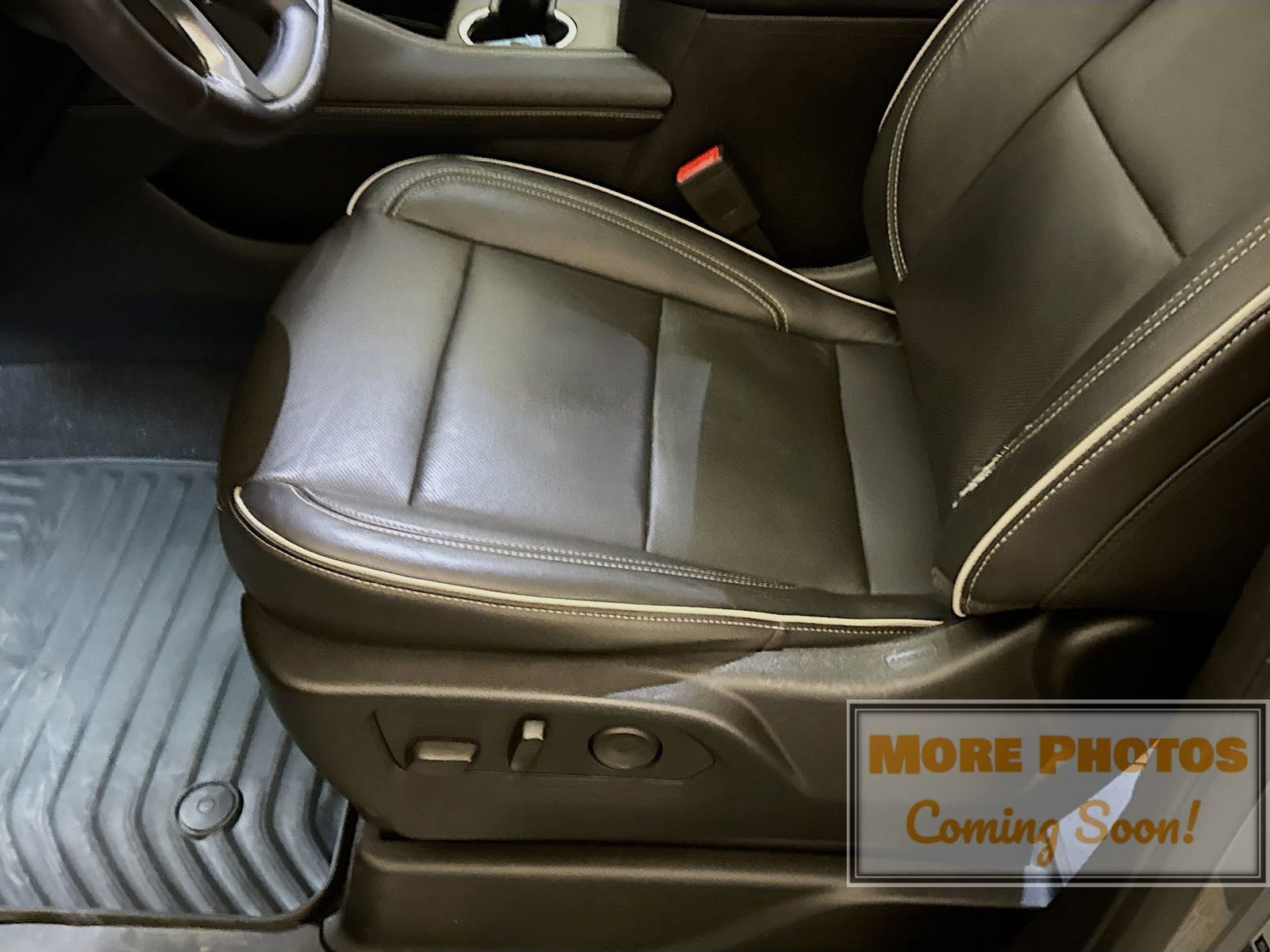 Used 2021 Chevrolet Tahoe Premier w/ Premium Package image 11