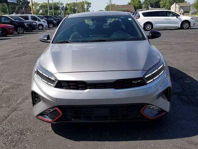 Used 2023 Kia Forte GT FWD image 3