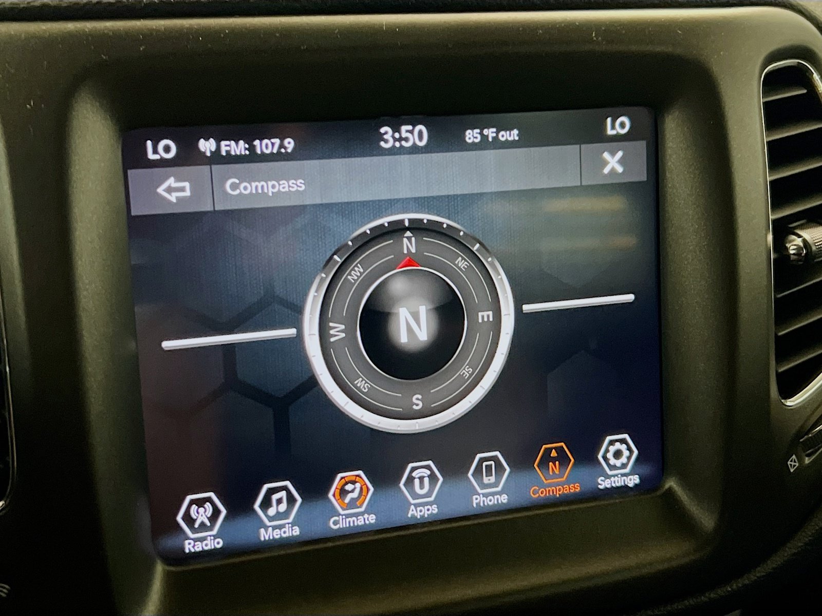 Used 2019 Jeep Compass Trailhawk AWD/4WD image 9