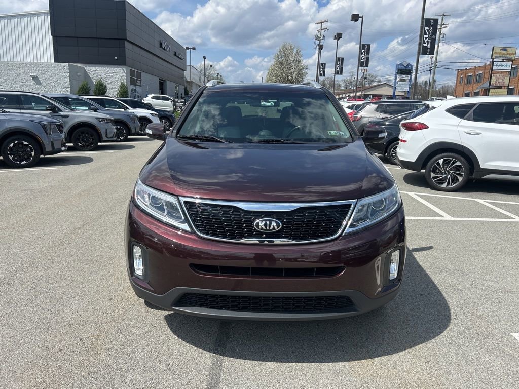 Used 2015 Kia Sorento LX image 2