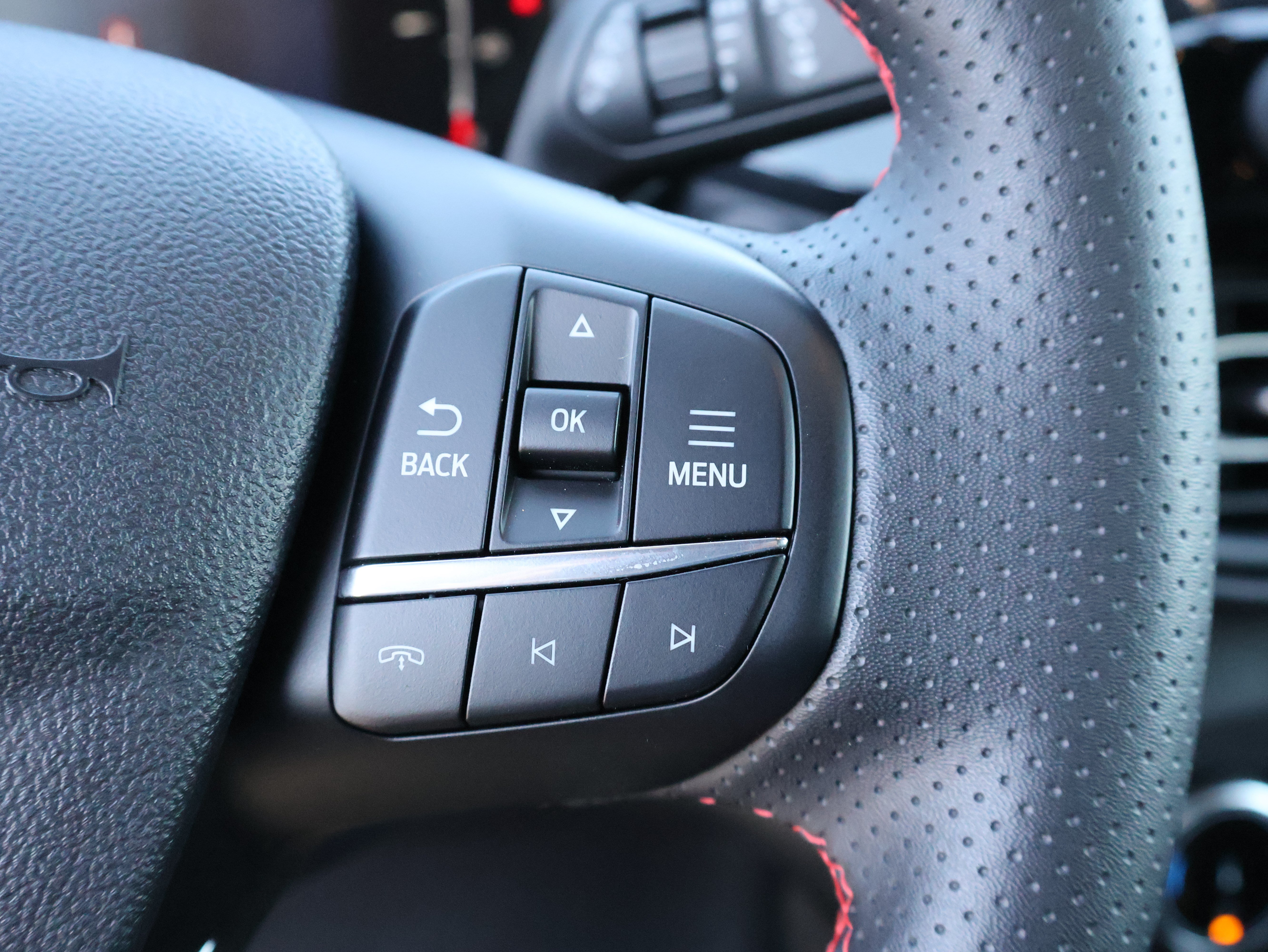 Used 2025 Ford Escape ST-Line AWD/4WD image 37