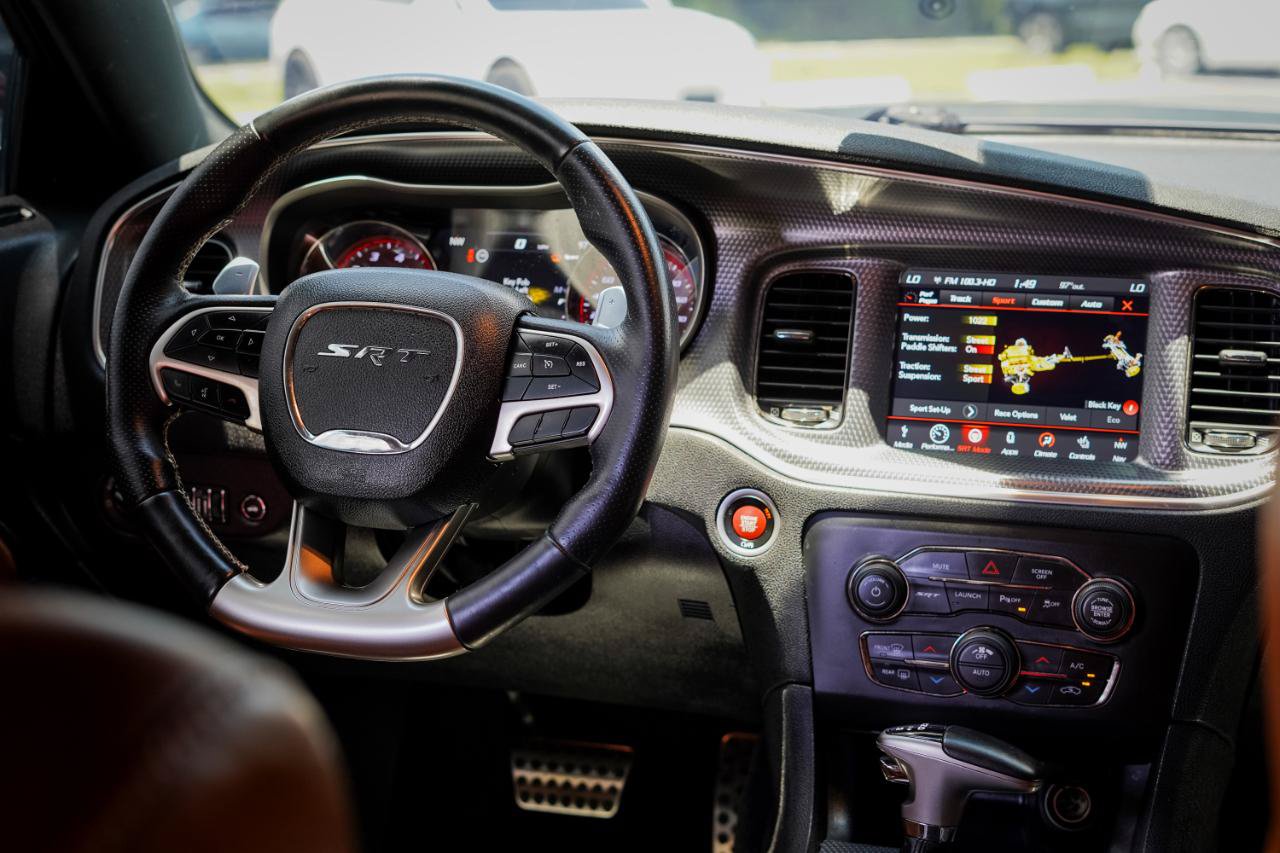 Used 2018 Dodge Charger SRT Hellcat w/ Harman/Kardon Audio Group RWD image 12