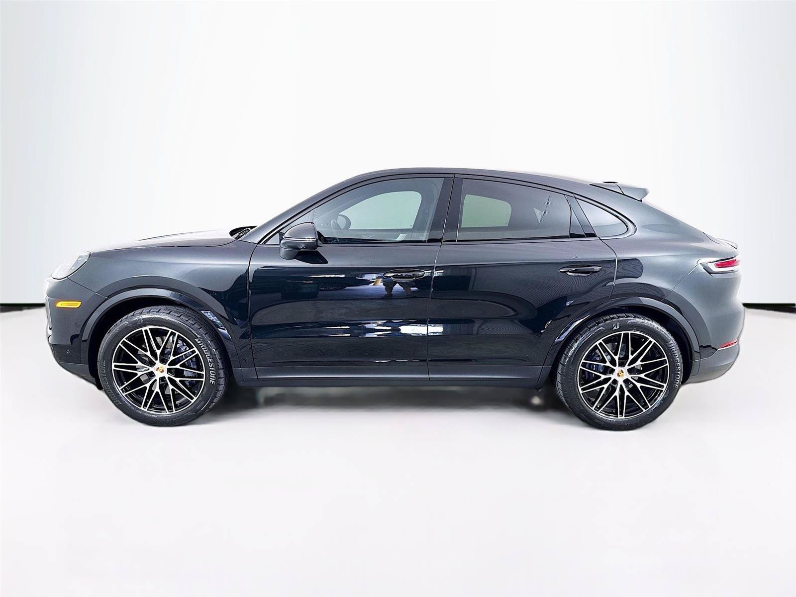 Used 2024 Porsche Cayenne Coupe AWD/4WD image 30