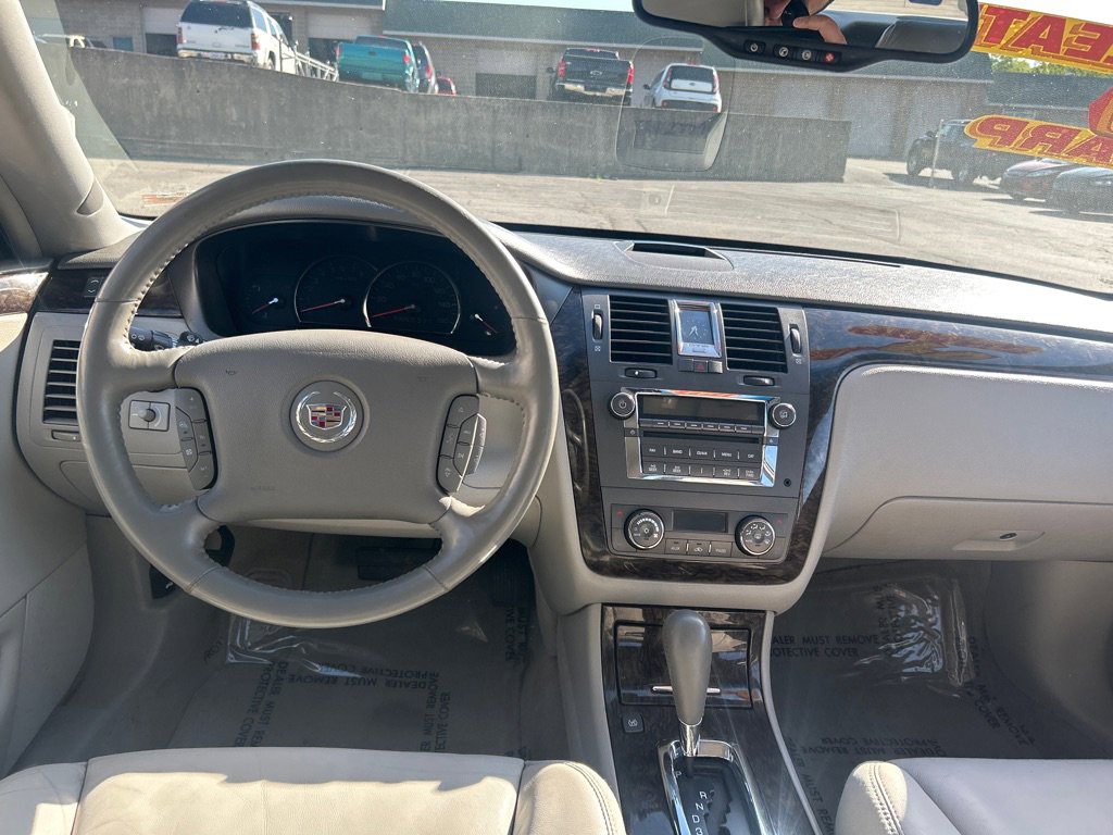 Used 2009 Cadillac DTS FWD image 13