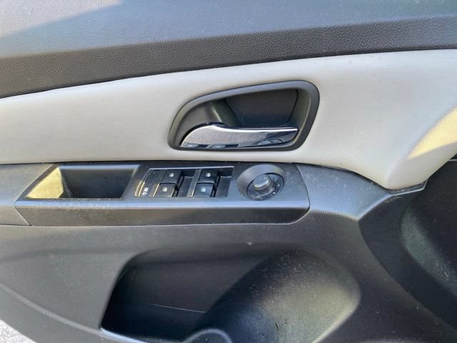 Used 2012 Chevrolet Cruze LS FWD image 23