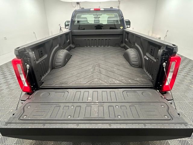 Used 2025 Ford F250 XL w/ XL Chrome Package image 14