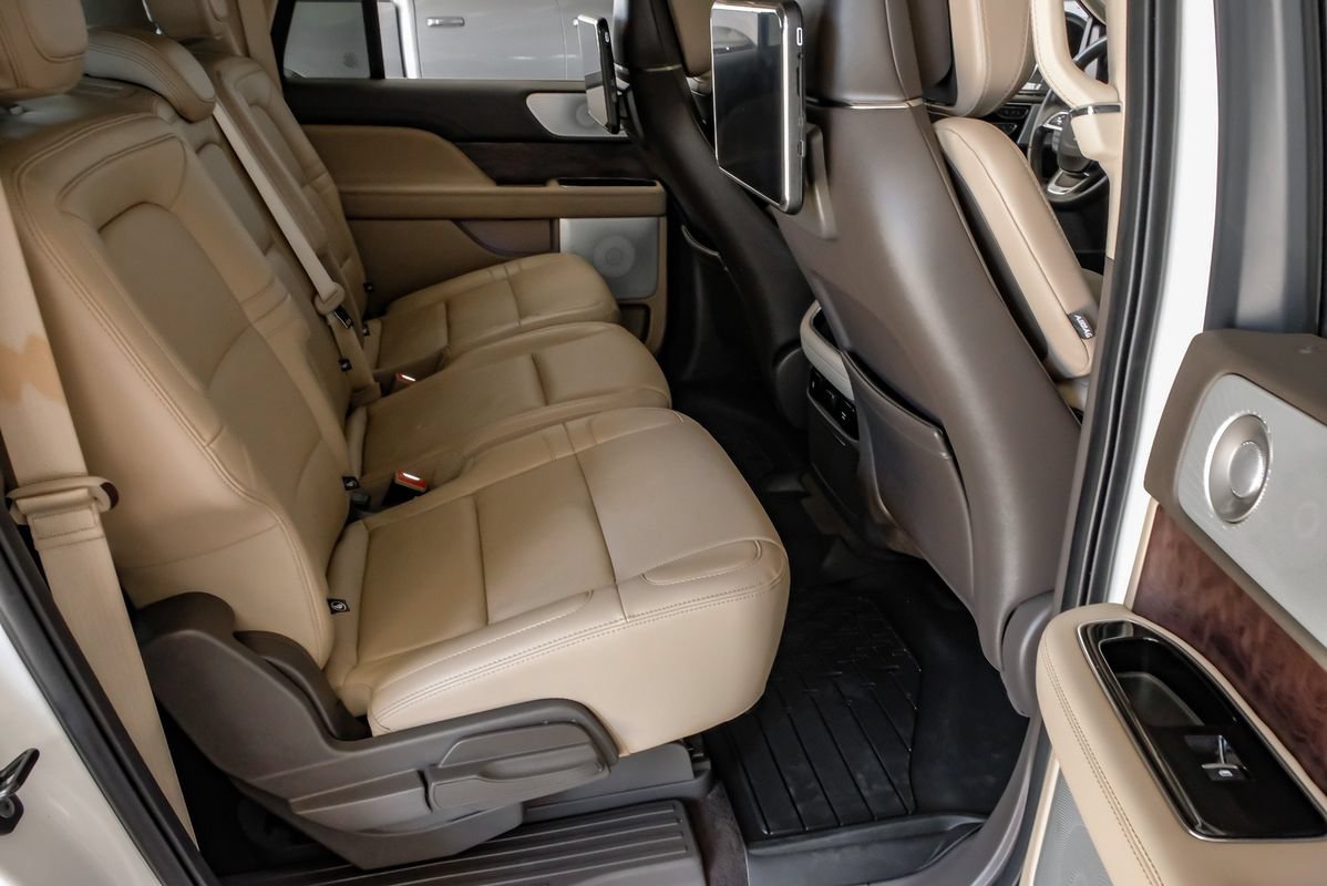 Used 2023 Lincoln Navigator L Reserve AWD/4WD image 34