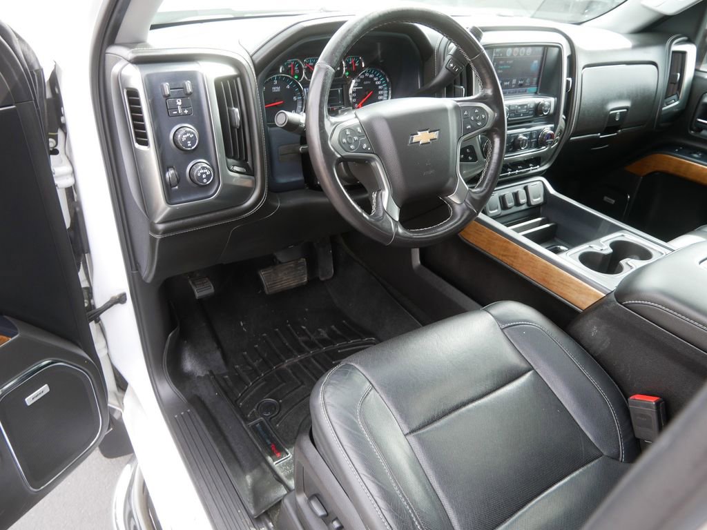Used 2018 Chevrolet Silverado 1500 LTZ w/ Sport Package AWD/4WD image 13
