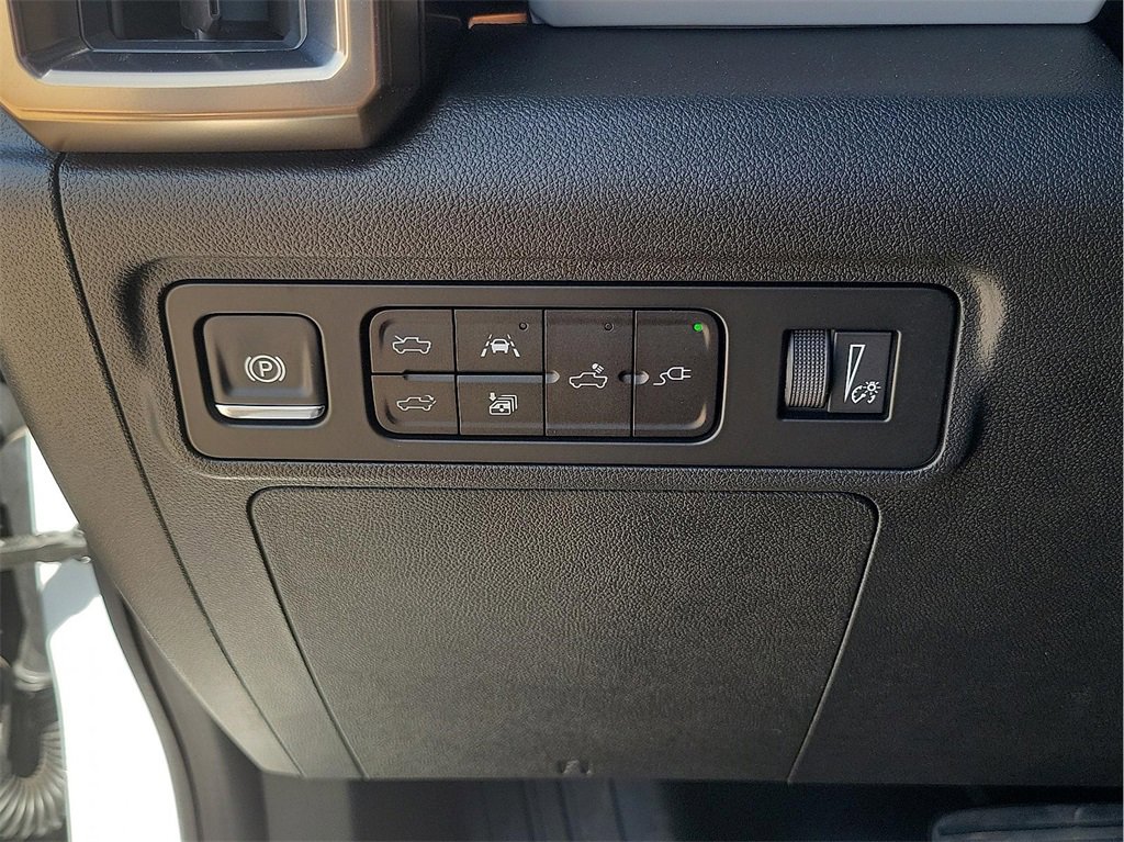 New 2025 GMC Hummer EV 2X image 18