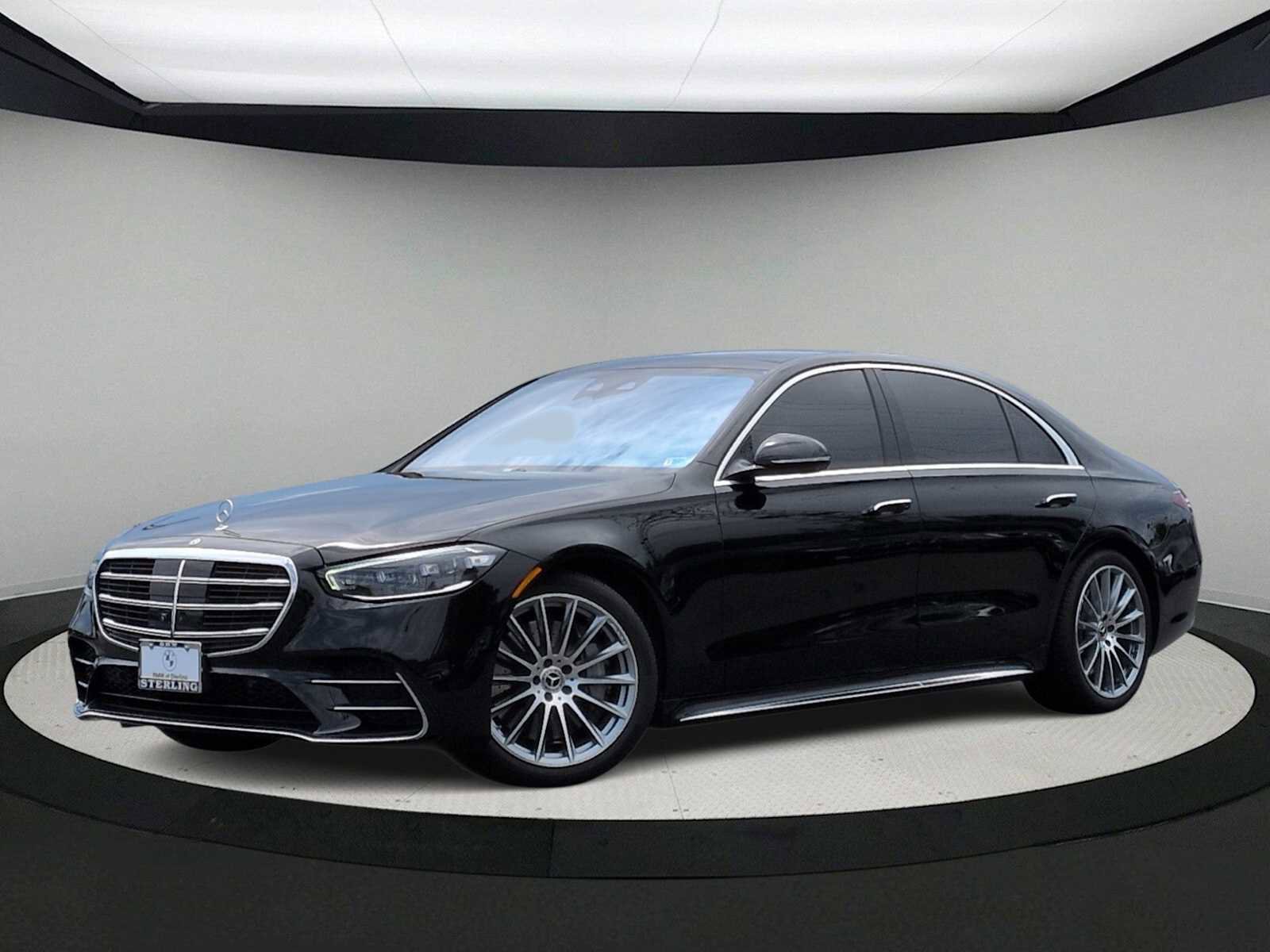 Used 2023 Mercedes-Benz S 580 4MATIC Sedan image 1