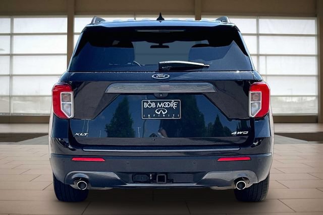 Used 2021 Ford Explorer XLT w/ Equipment Group 202A AWD/4WD image 4