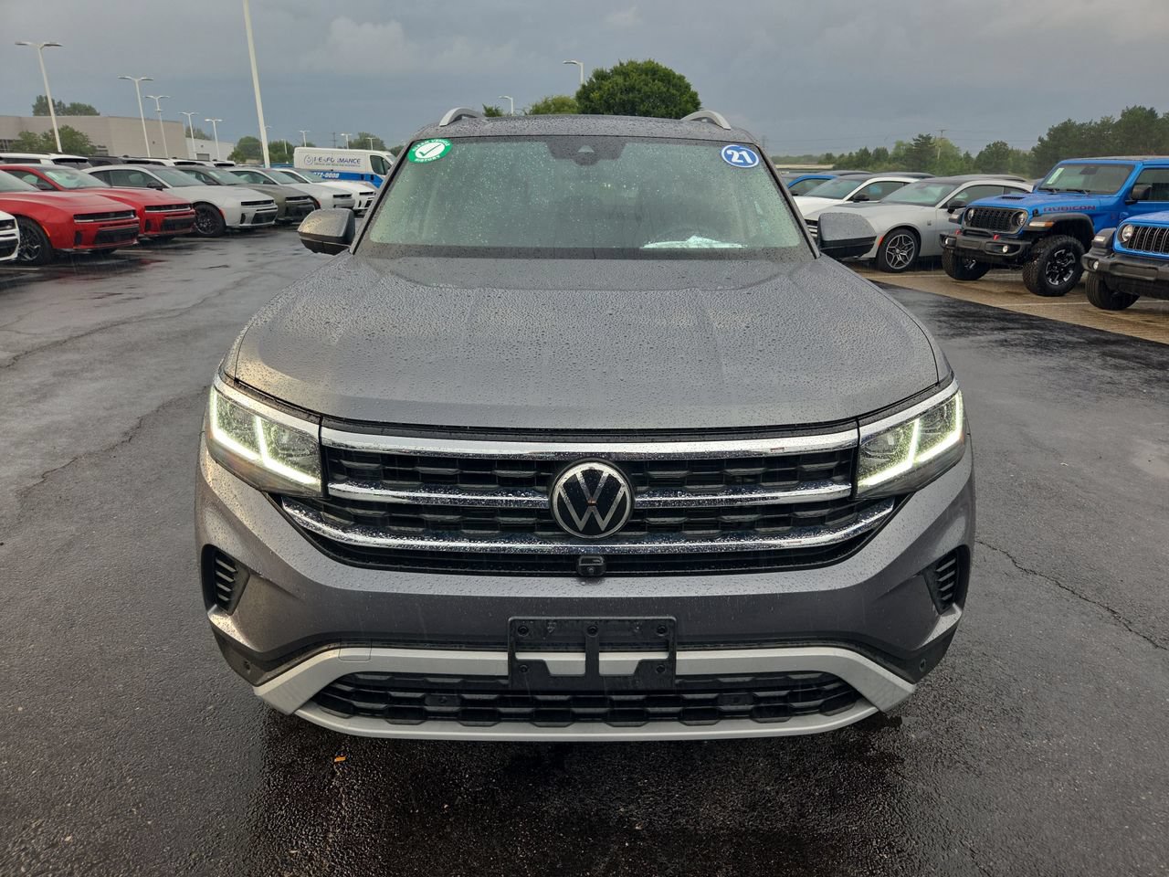 Used 2021 Volkswagen Atlas SEL Premium AWD/4WD image 2