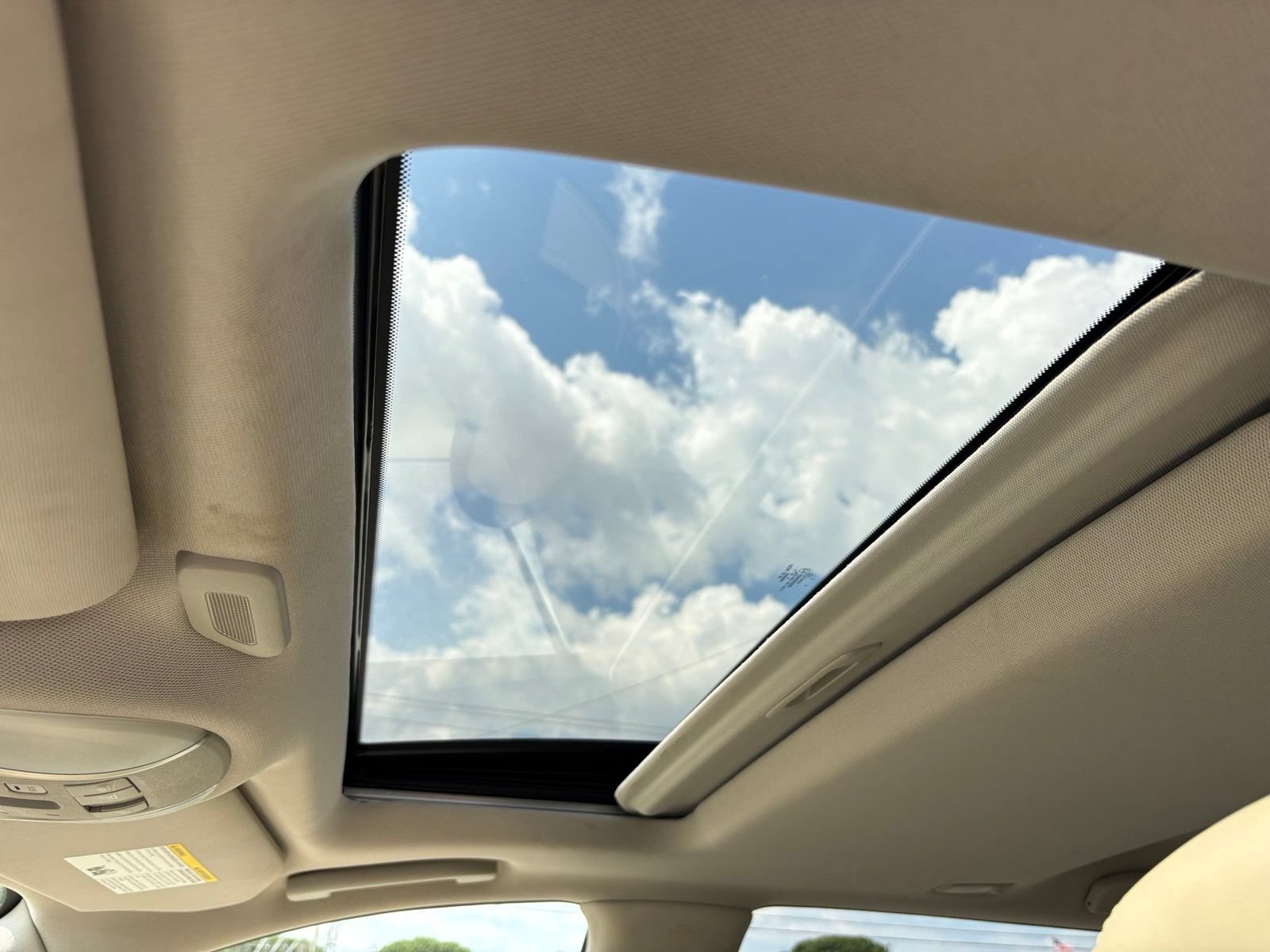 Used 2019 INFINITI QX60 Luxe w/ Essential Package FWD image 10