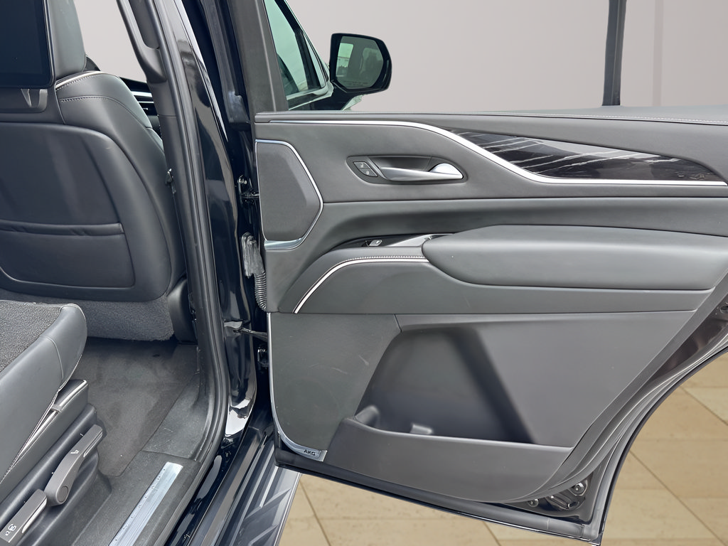 Used 2023 Cadillac Escalade Sport AWD/4WD image 34