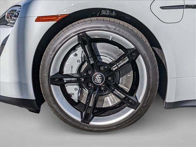 Certified 2024 Porsche Taycan image 13