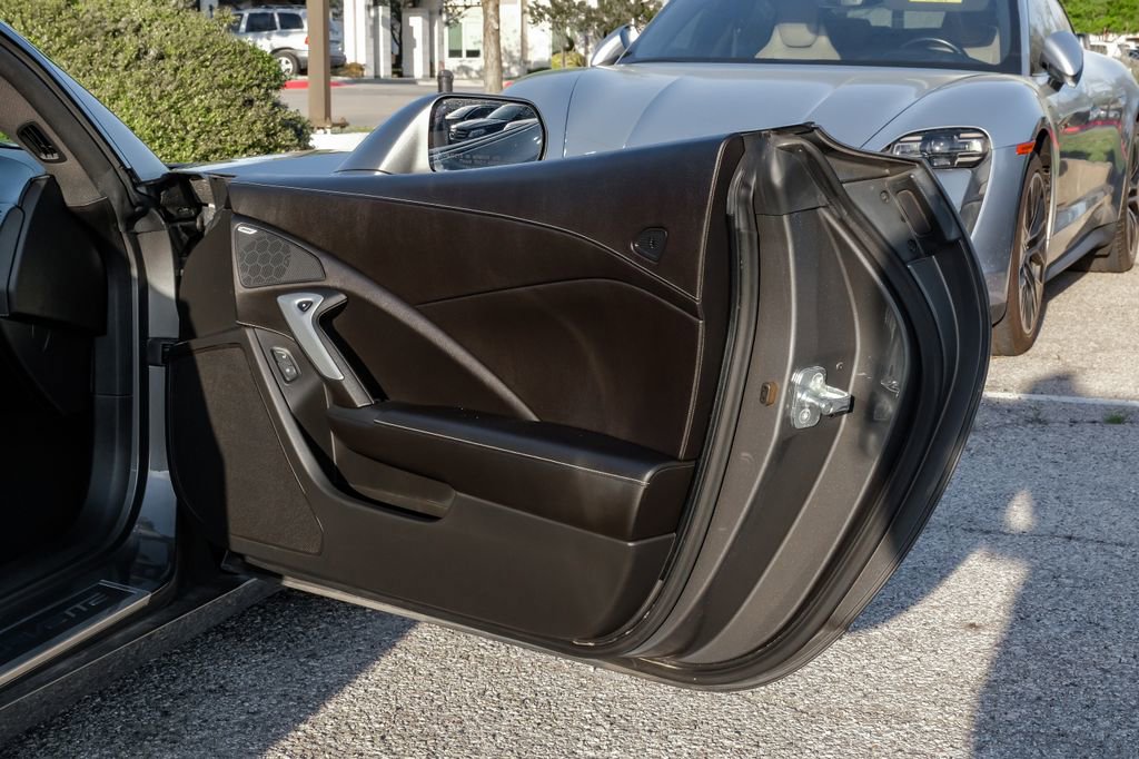 Used 2016 Chevrolet Corvette Stingray Coupe image 52