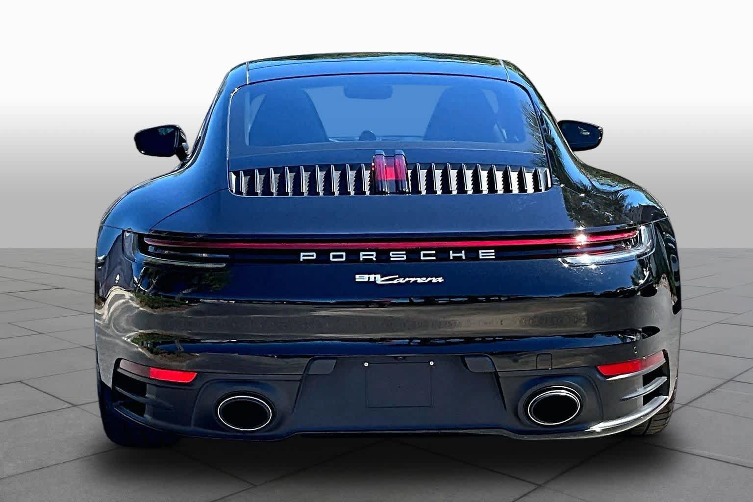 Used 2022 Porsche 911 Carrera RWD image 5