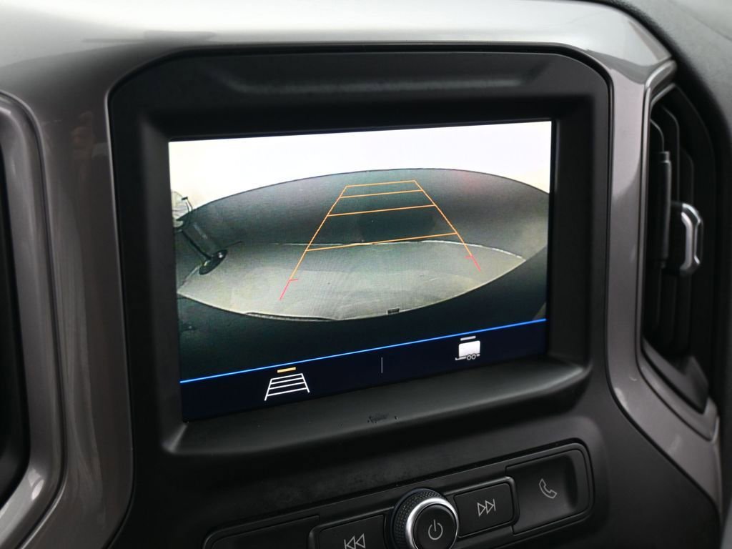 Used 2020 Chevrolet Silverado 1500 Custom w/ Custom Value Package image 21