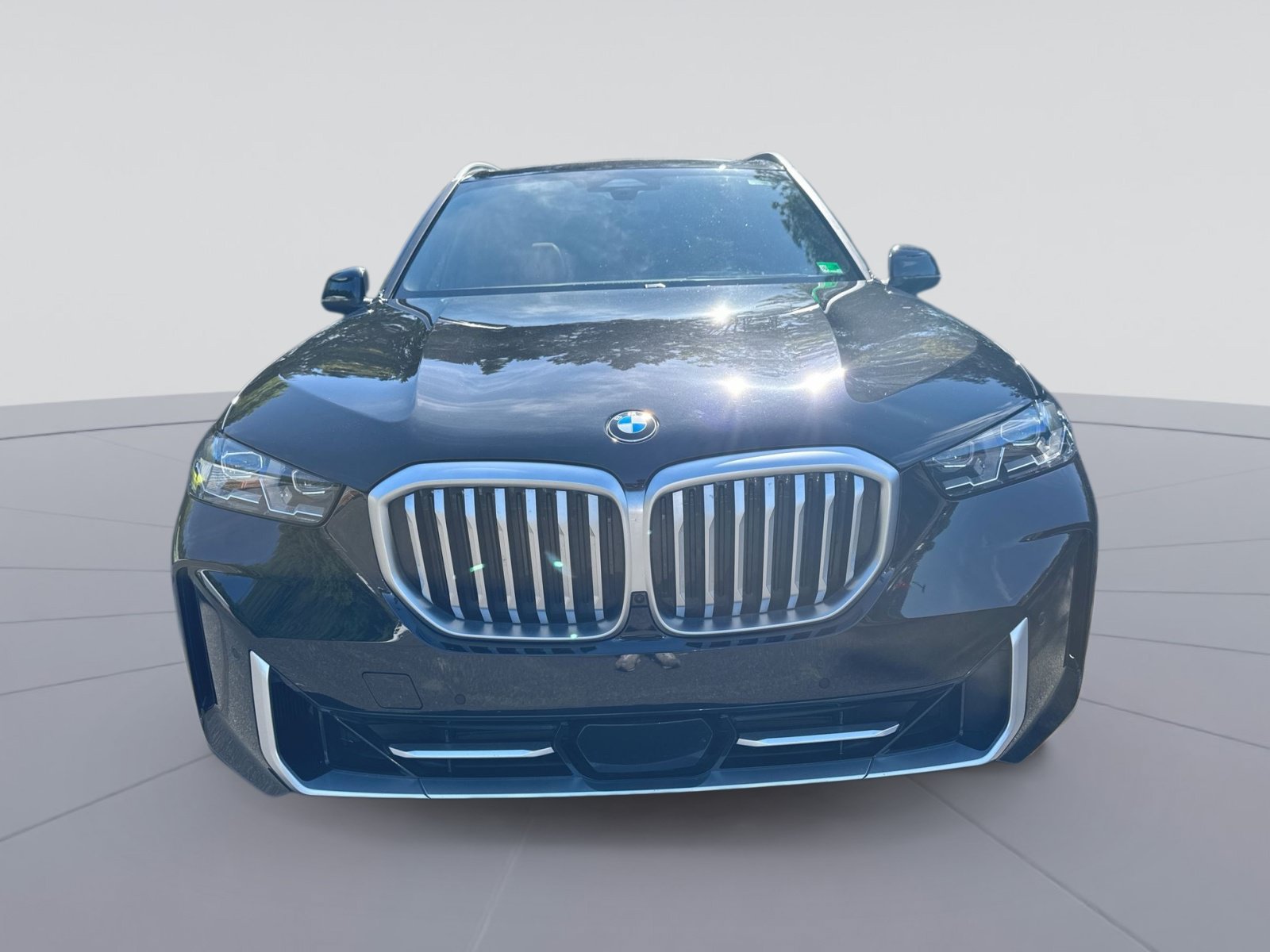 Used 2024 BMW X5 xDrive40i w/ Premium Package AWD/4WD image 4