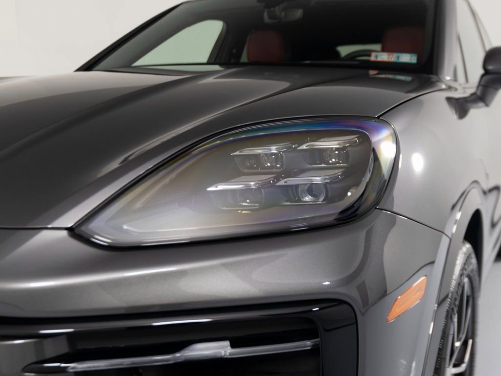 New 2026 Porsche Cayenne S image 41