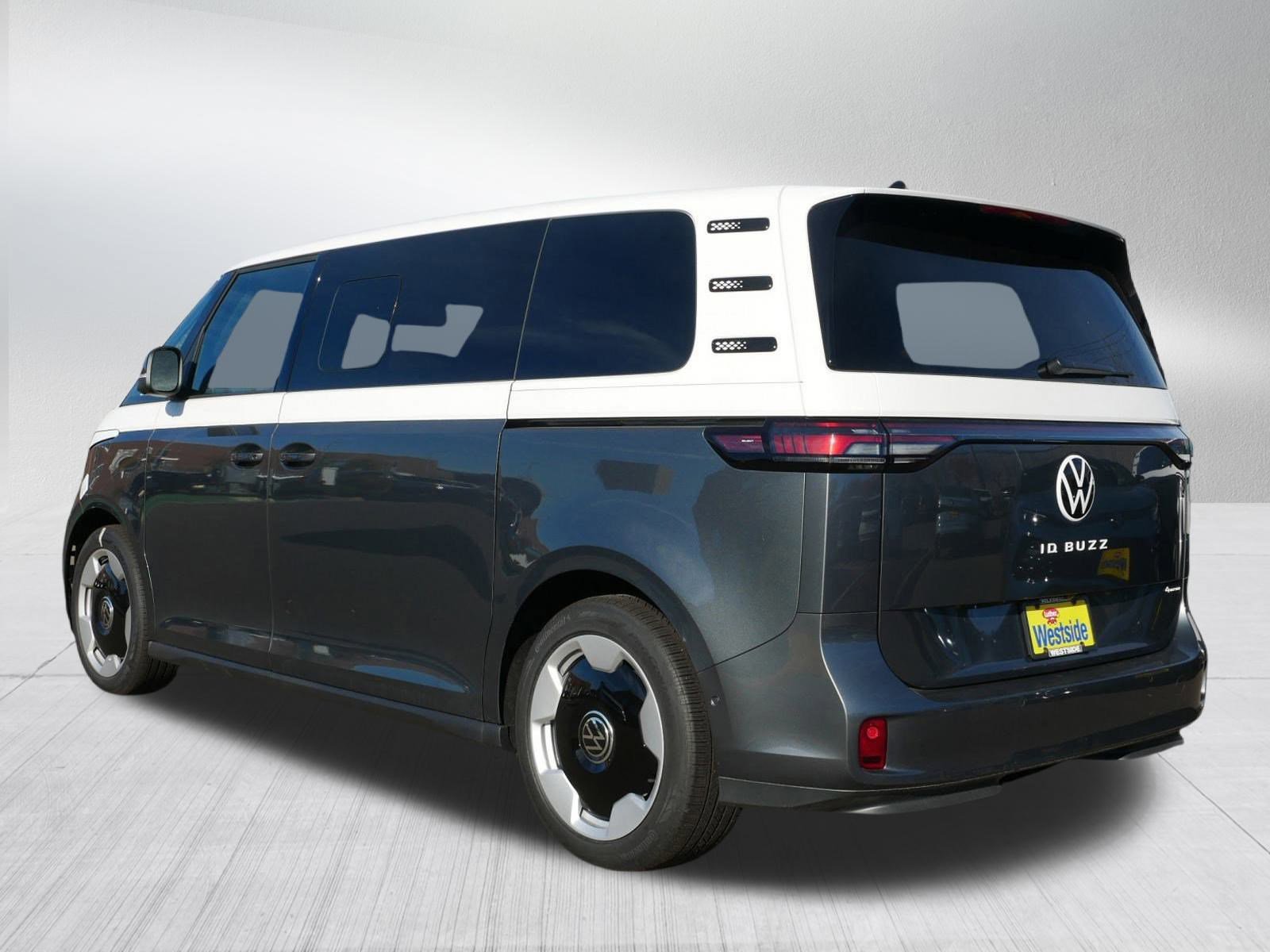 New 2025 Volkswagen ID. Buzz Pro S Plus image 2