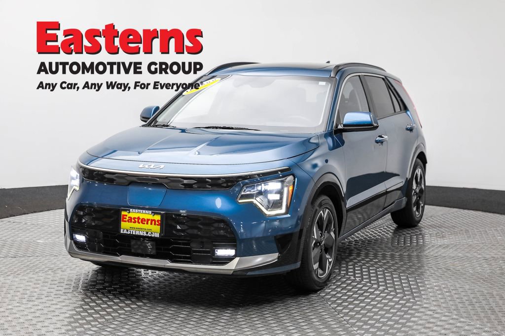 Used 2023 Kia Niro Wave w/ Wave Preserve Package